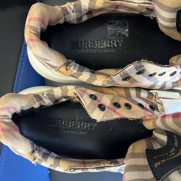 BURBERRY Regis Check Trainer Sneakers size 10 - Picture 6 of 7